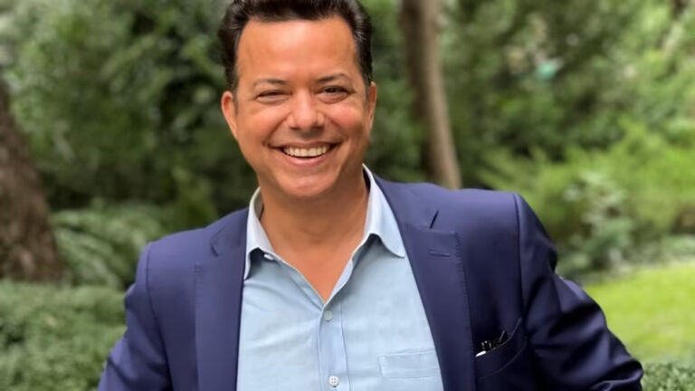 John Avlon at the Cinema Arts Centre in 2023. Credit: Lynsey Addario